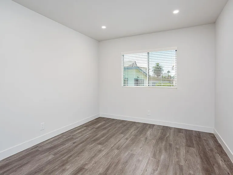 1541 Rockwood St #7 — Photo 14