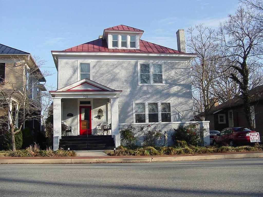 305 Sherwood Ave, Staunton, VA 24401 Zillow
