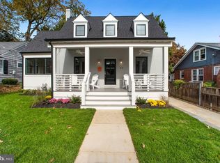 17 Windsor Ave, Alexandria, VA 22301