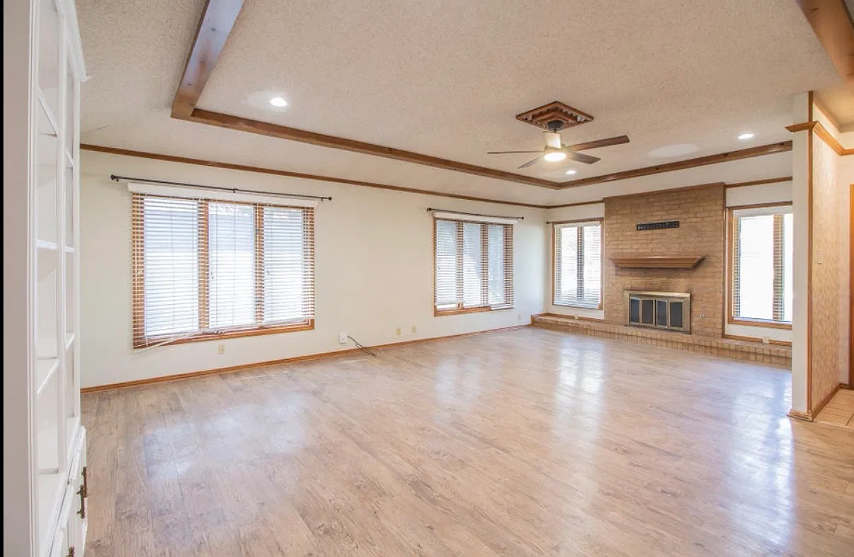 3 bed, 1865 sqft, $2,100 — Photo 3