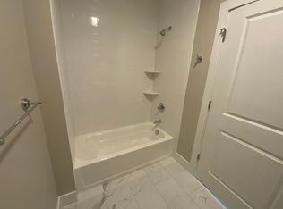 120-122 Elm St #9, Newark, NJ 07105