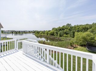 6118 Pelican Ln, Columbus, IN 47201