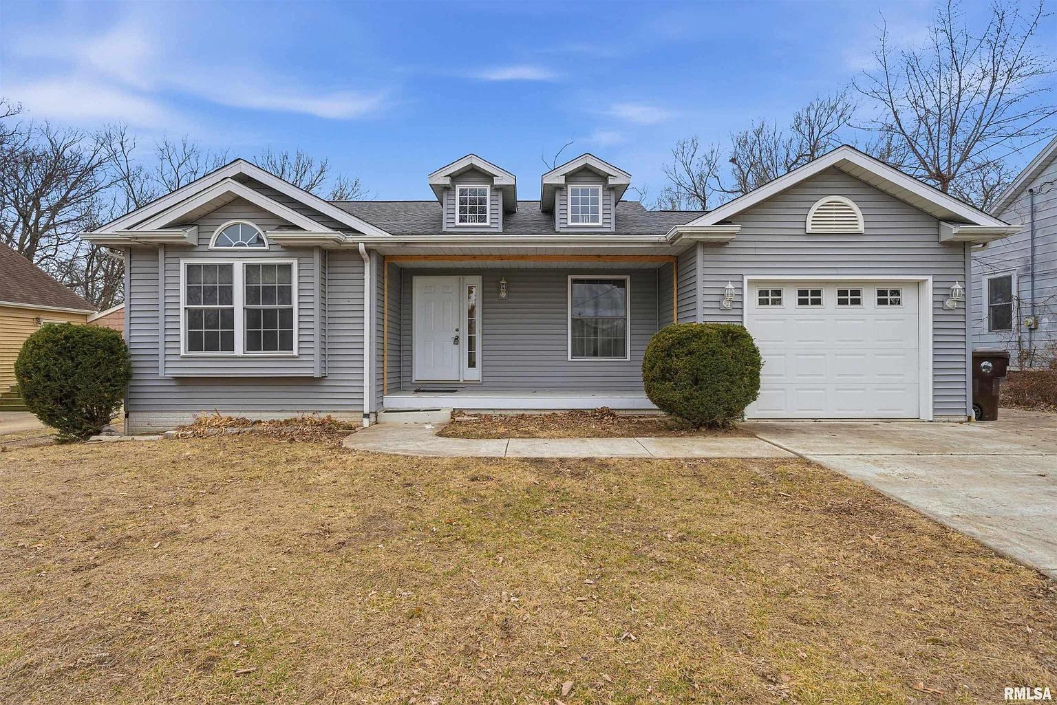 121 Apple Ct photo 1