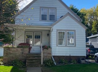 320 Minnesota Ave W, Mabel, MN 55954