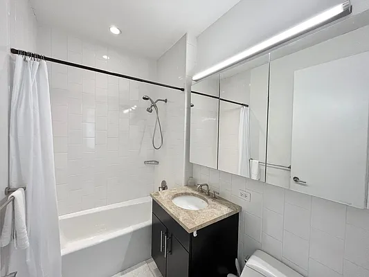 Rented by VRE | media 17