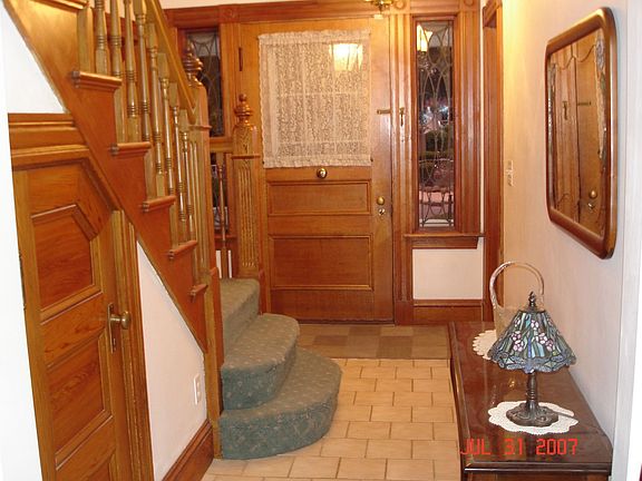 FOYER