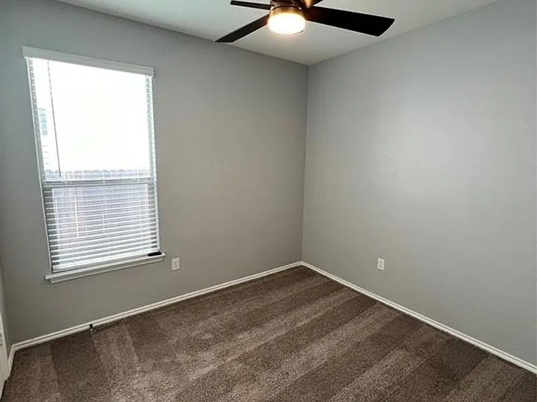 6516 Carriage Pines Dr — Photo 19