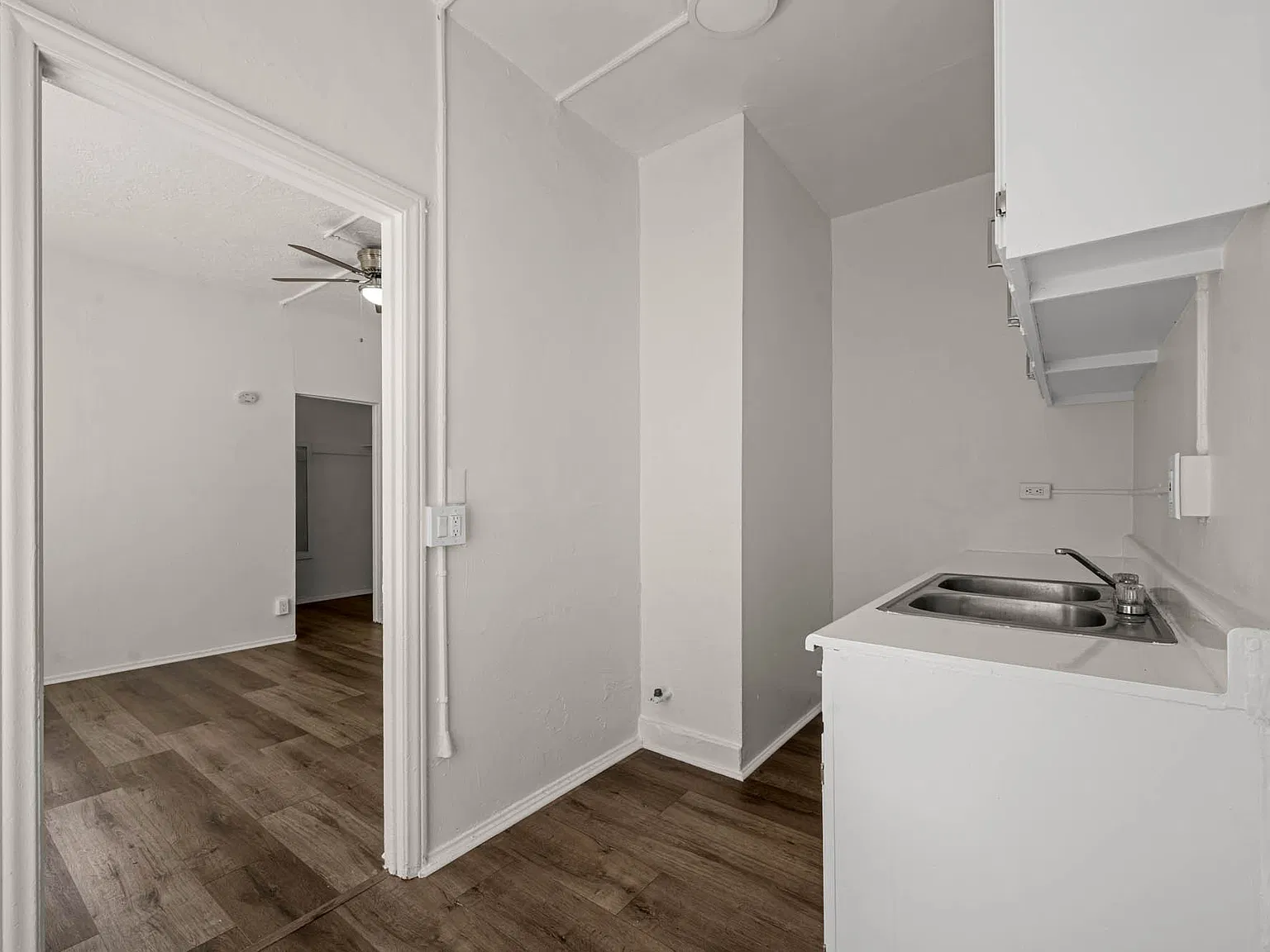 668 Rampart Blvd — Photo 3