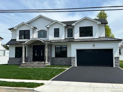 15 Cedar Drive, Old Bethpage, NY, 11804