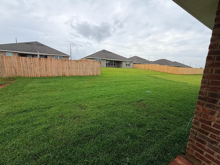 10555 Lowell St W — Photo 24
