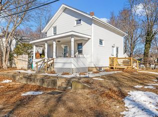 34 Read Ave, Barrington, RI 02806
