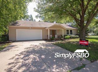 2407 E George Washington Blvd, Davenport, IA 52803