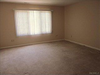 4th image of 1706 Nutmeg Dr
