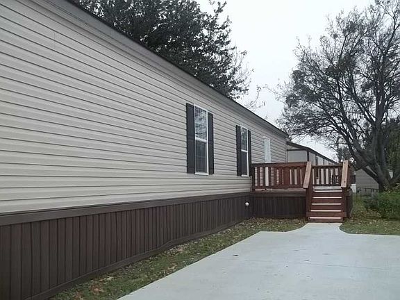 3rd image of 1008 Cardinal Dr Suite 1008C