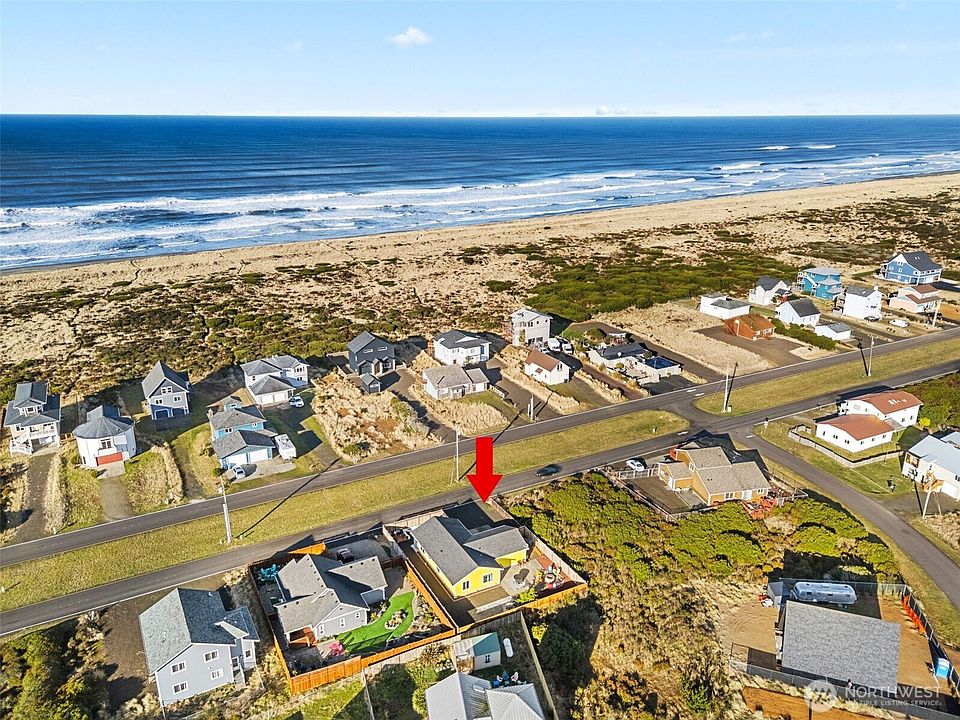 1st image of 1110 Ocean Shores Boulevard SW