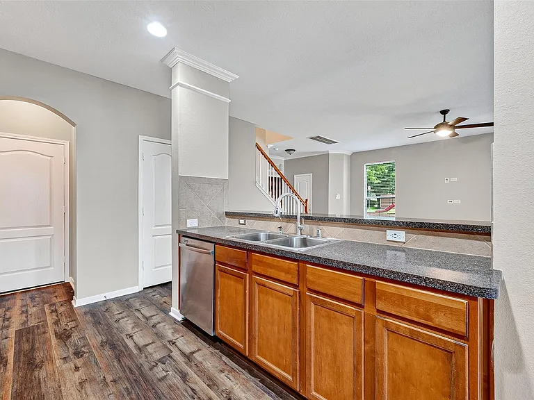 5403 Canyon Hollow Dr — Photo 20