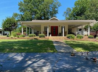 310 Church Dr, Laurel, MS 39443
