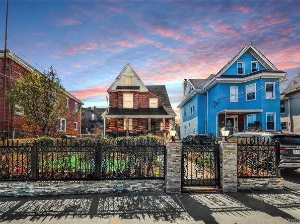 820 S Oak Drive, Bronx, NY 10467
