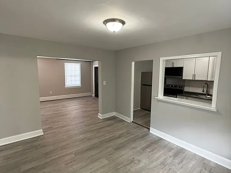 403 S Washington St #8 — Photo 7