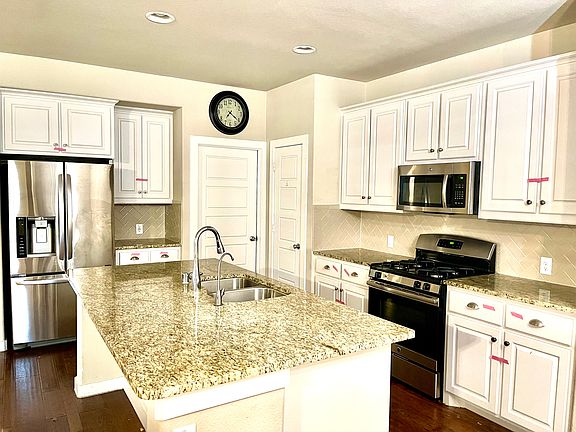 2nd image of 1724 Heron Way