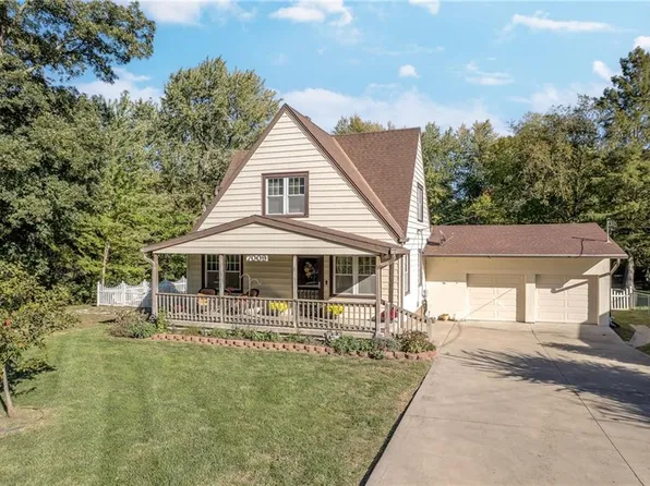 7009 N Elm St, Pleasant Valley, MO 64068