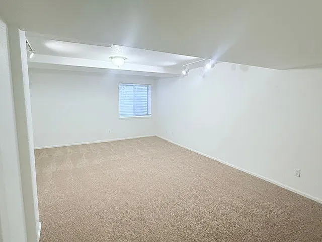 2905 Neil Dr #14 — Photo 20