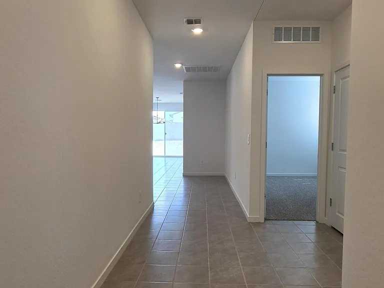 37098 W Prado St — Photo 2