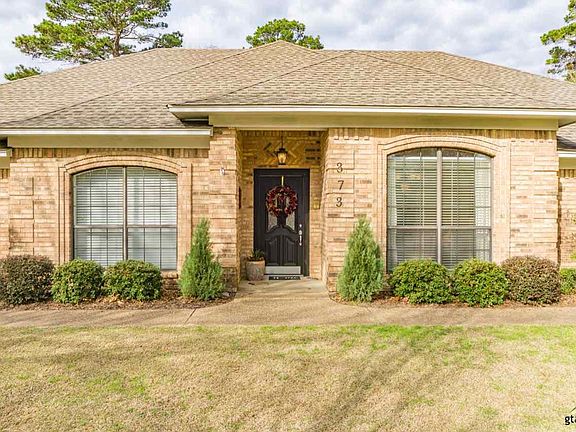 4th image of 373 Royal Cir