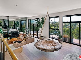 4661 Bedel St, Woodland Hills, CA 91364