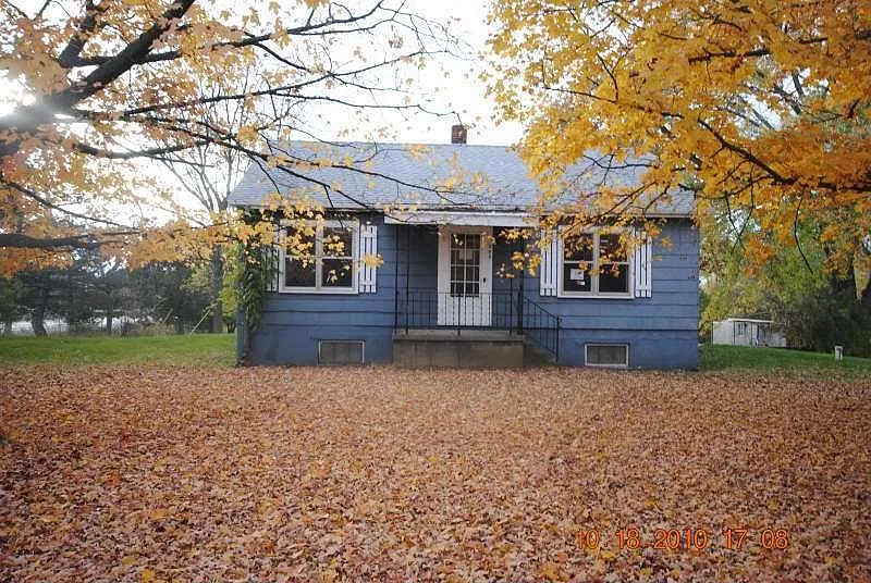 245 W Delhi Rd photo 1