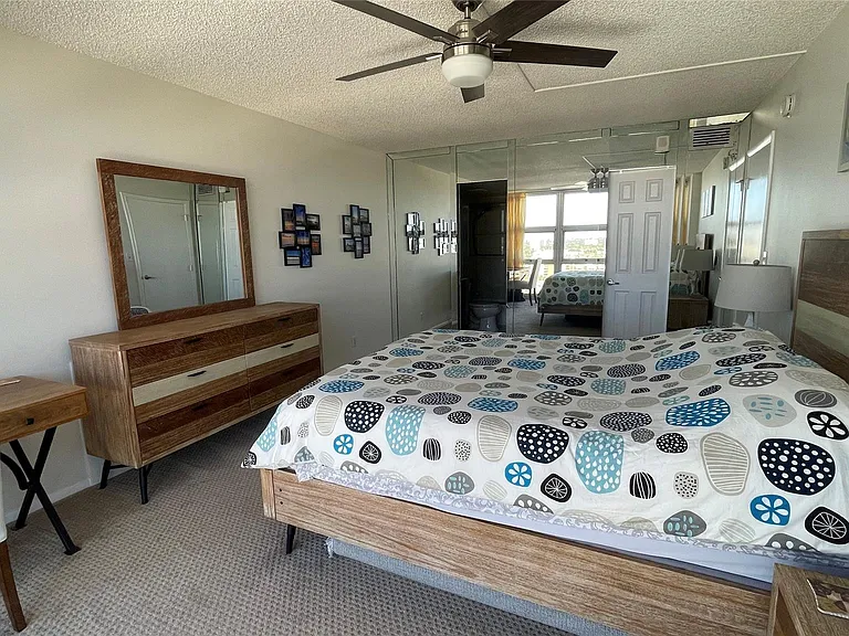 531 N Ocean Blvd #1809 — Photo 16