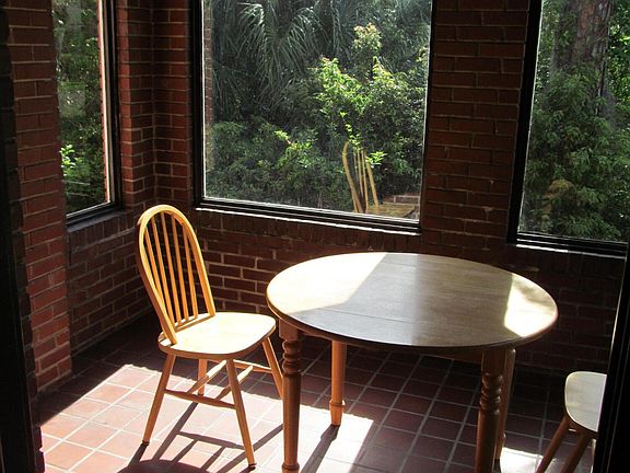 5th image of 505 IVY Street