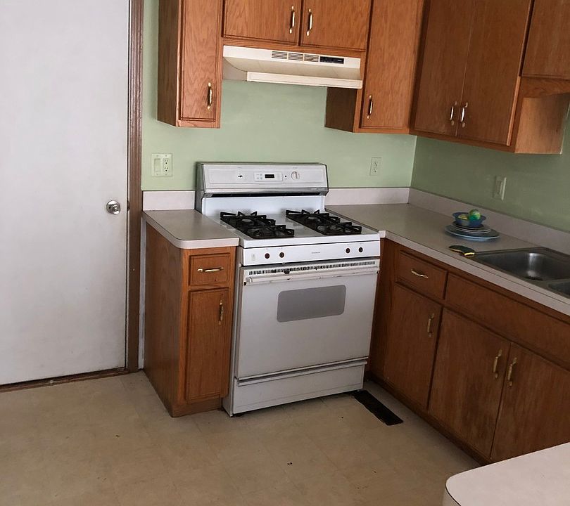 1st image of 365 Elizabeth Dr Unit 365