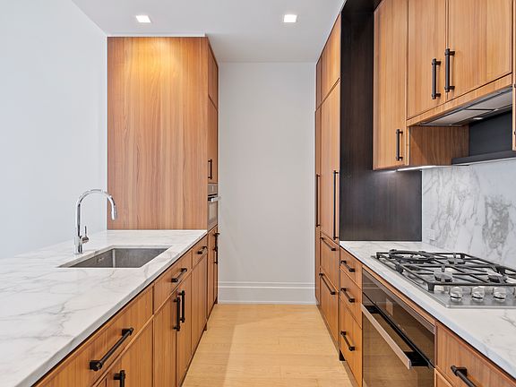 5th image of 25 Park Row #14C