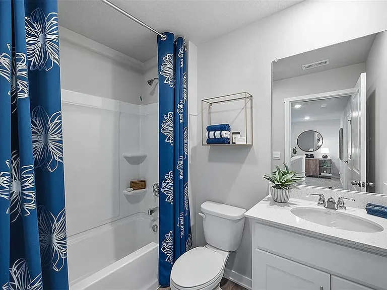 305 Juniper Dr — Photo 12