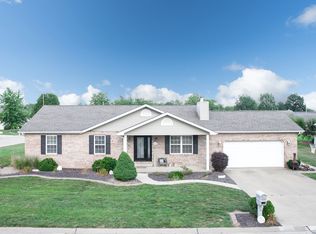 154 Grant Dr, Breese, IL 62230