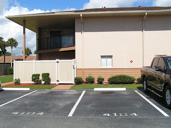 2nd image of 4104 Stock Ave #403