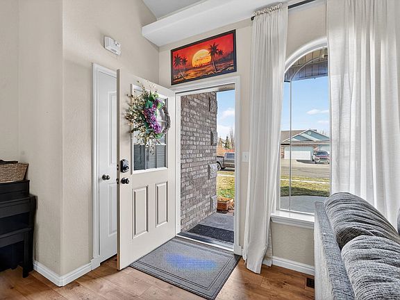 2nd image of 4479 Oleary Rd