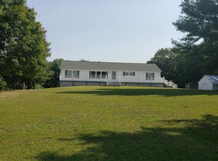 1424 Three Run Rd, Bunker Hill, WV 25413