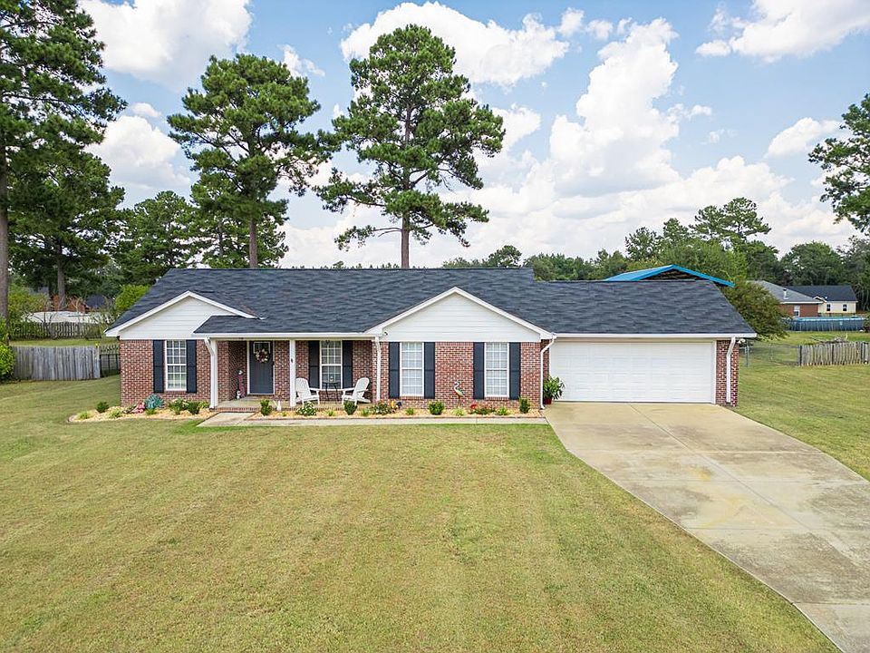 1st image of 118 Dove Ln