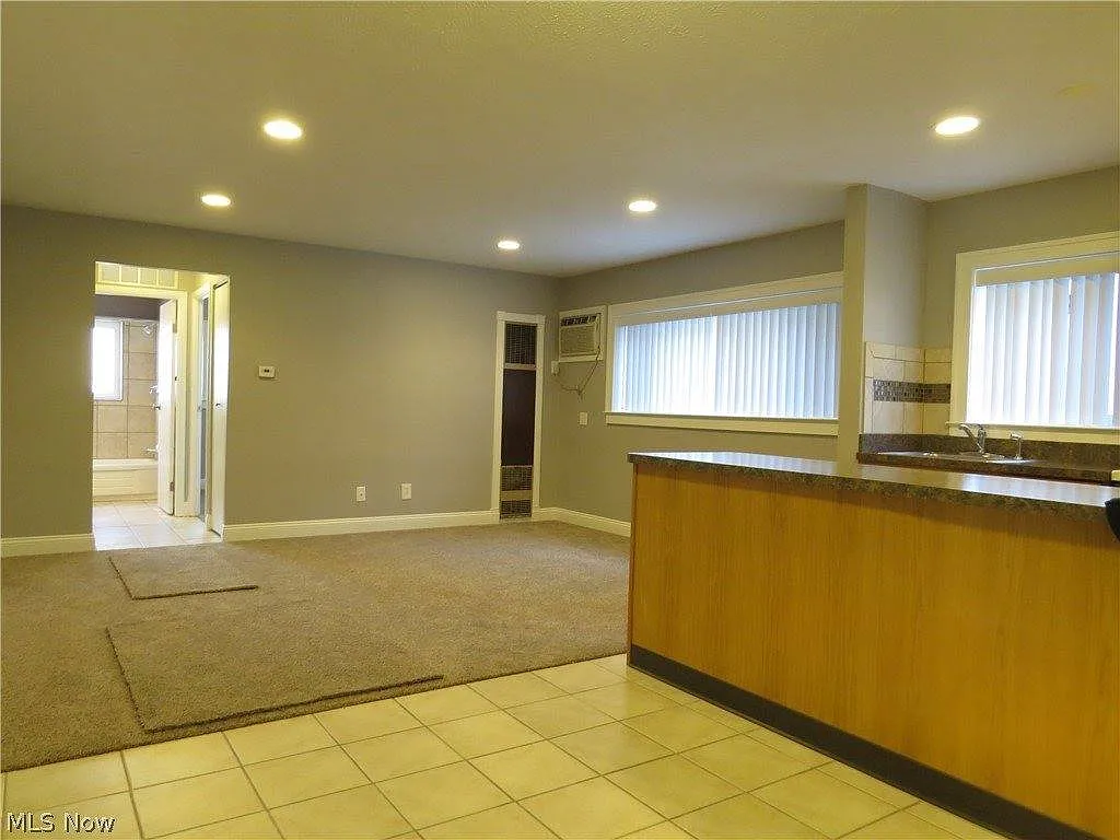1 bed, 715 sqft, $1,090 — Photo 4