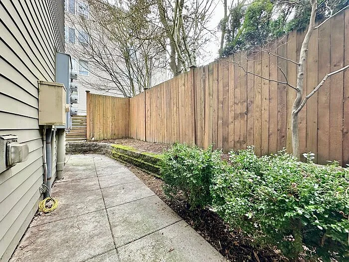 552 McGraw St — Photo 19
