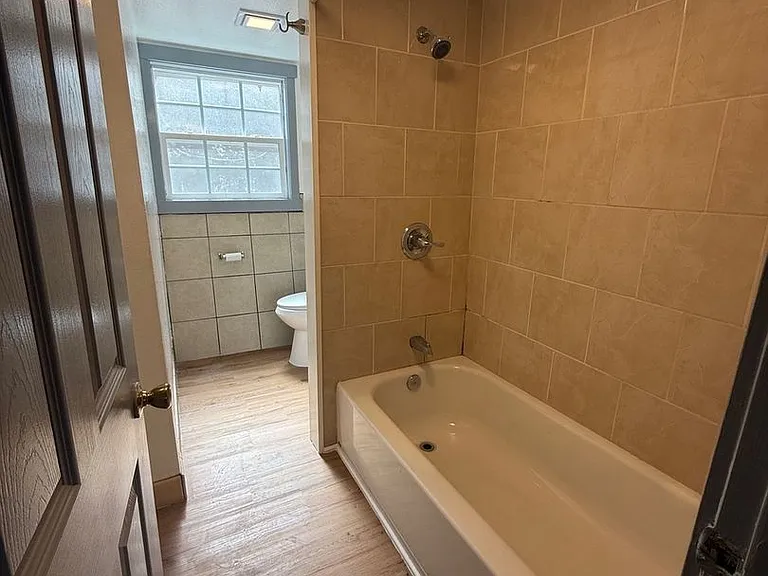 1435 Parker Street — Photo 14