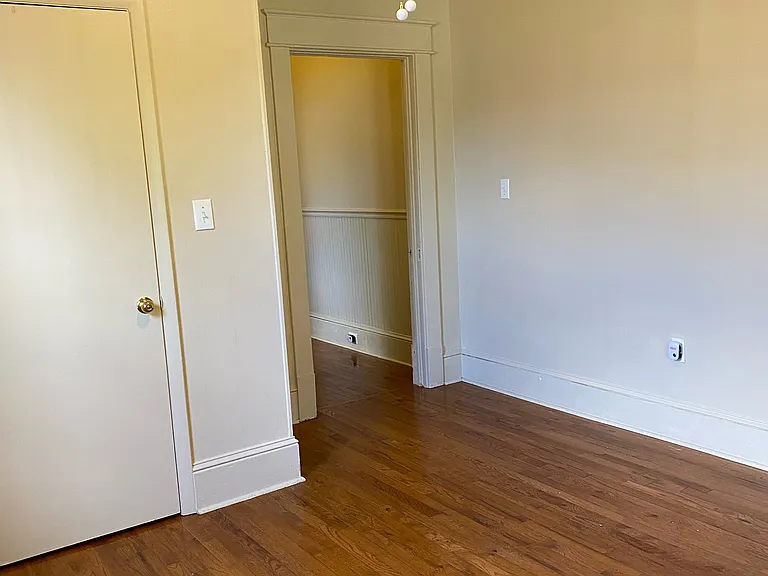 505 S Beaty St — Photo 23