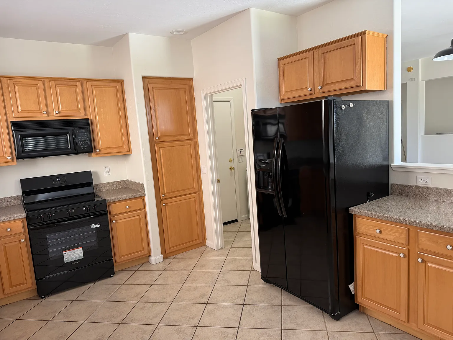18424 N 48th Place — Photo 4