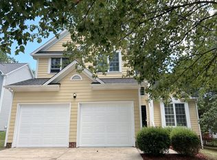 102 Lewey Stone Ct, Cary, NC 27519