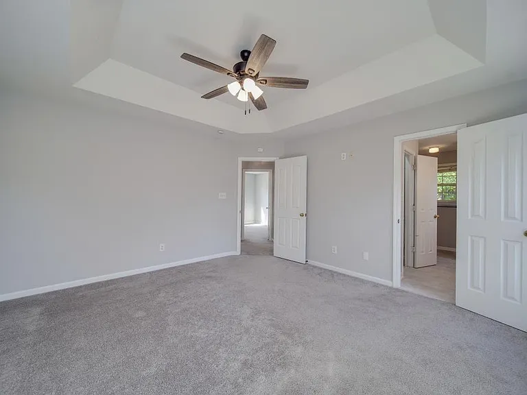 15005 Rothesay Dr — Photo 15