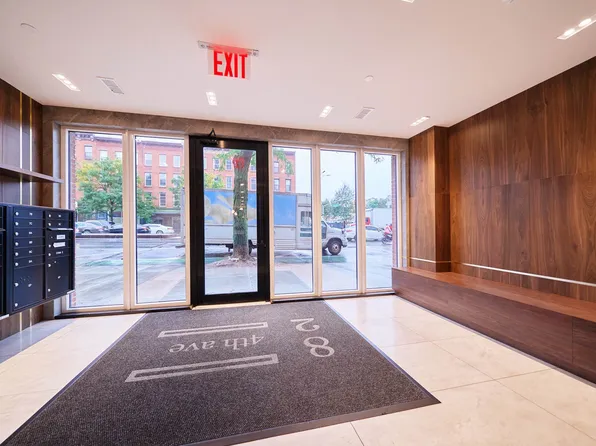 82 4th Avenue image 26 of 27