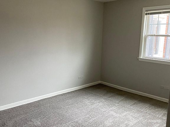 5th image of 166 E Elmhurst Ave #2A