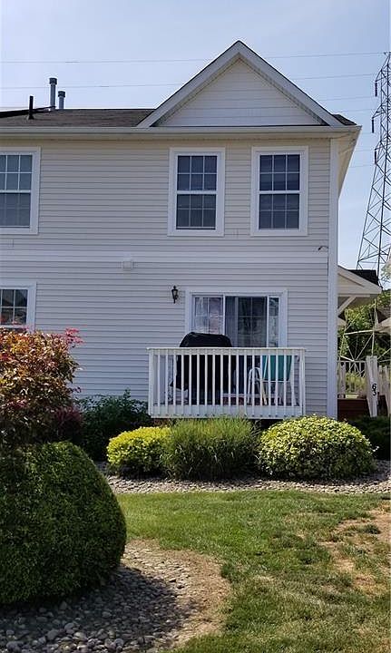 2nd image of 63 Jordan Ln